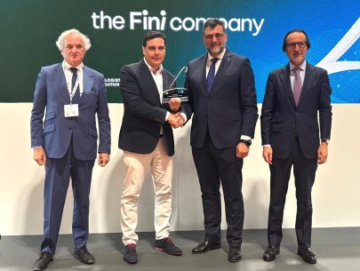 Foto 1 Premios Logística UNO The Fini Company recibe el premio al Líder de la Logística Sostenible de la patronal española de logística y transporte